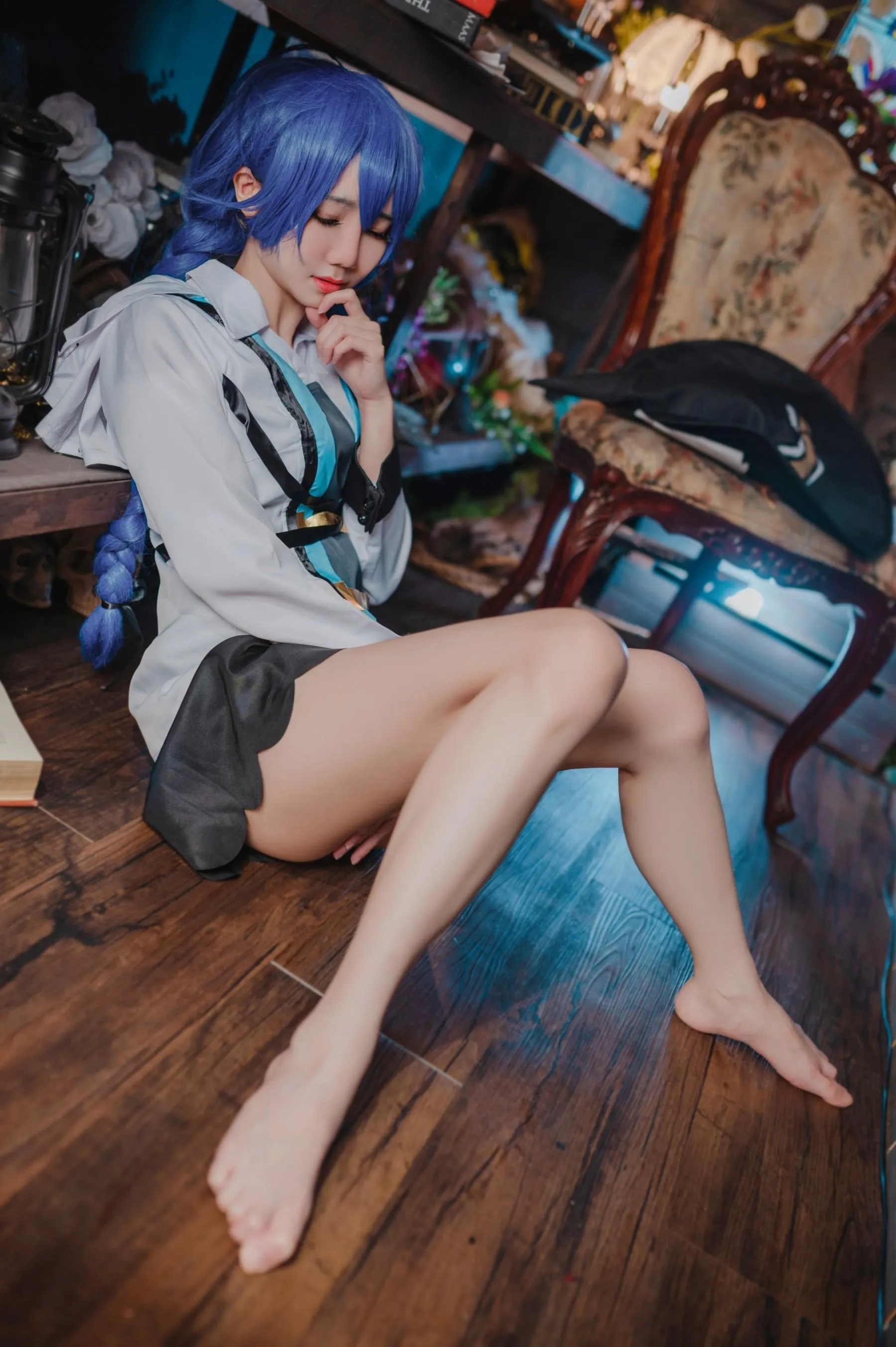 Sally Dorasnow – NO.28 Roxy Mirgurdia [48P]插图